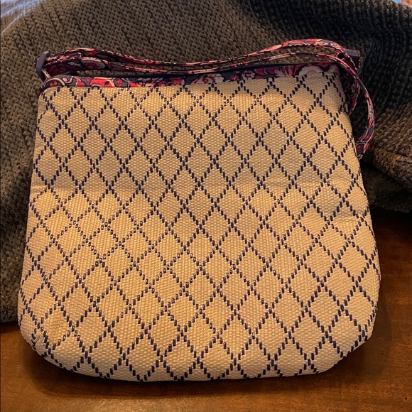 Vera Bradley Floral Starfish Design Should Bag No Call Outs - Picture 2 of 7